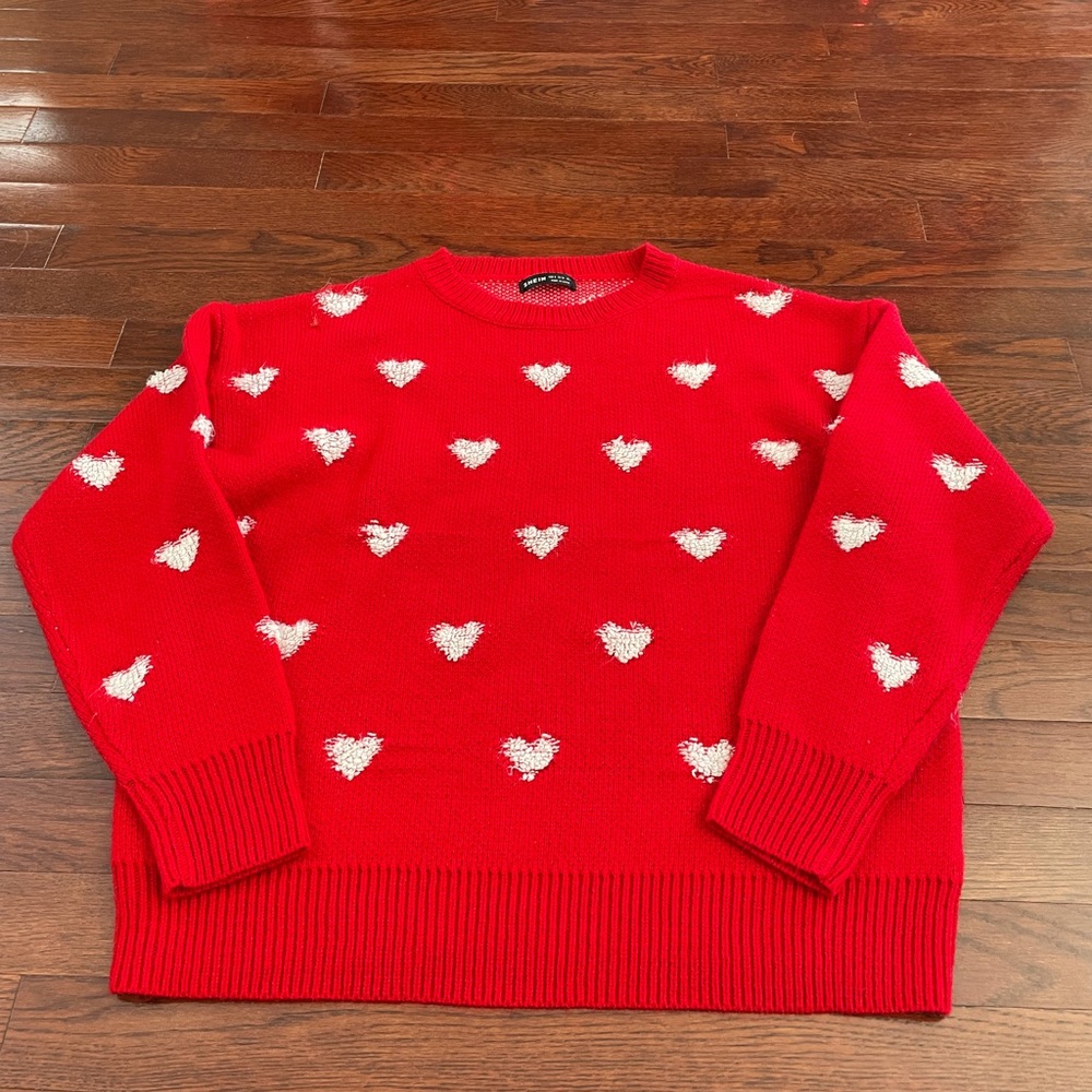 Shein Women’s Red and White Heart patterned Sweater (size Small) ❤️